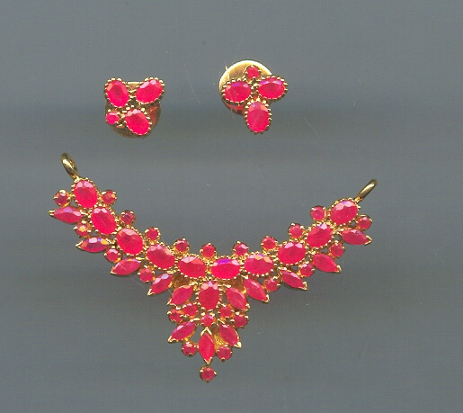 GOLD HALF SET ROUND REALSTONE EXCLUSIVE