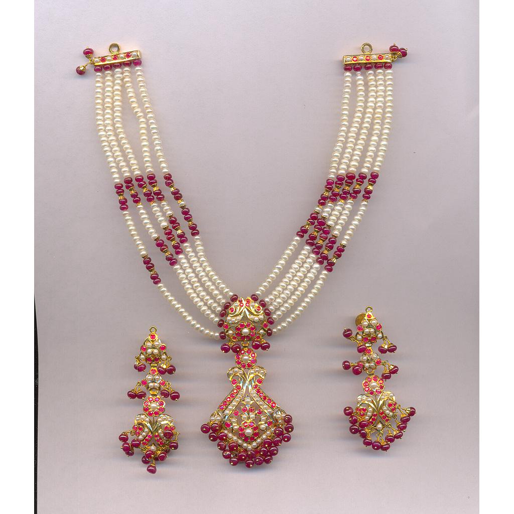 GOLD HALF SET ROUND REALSTONE FANCY