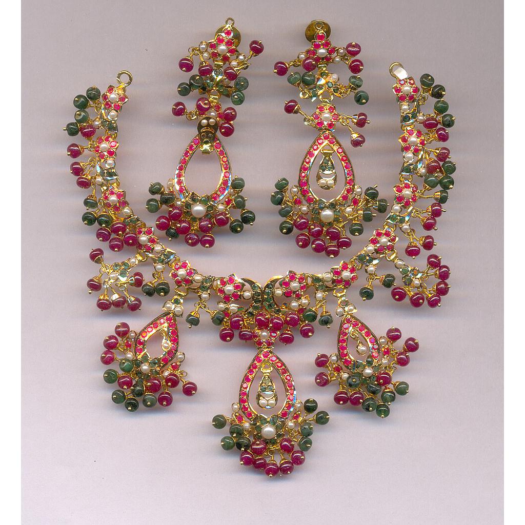 GOLD HALF SET ROUND REALSTONE FANCY