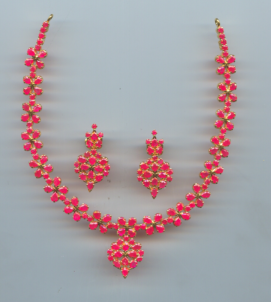 GOLD HALF SET ROUND REALSTONE GENERAL