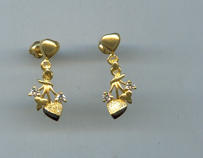 GOLD HANGING CASTING EXCLUSIVE