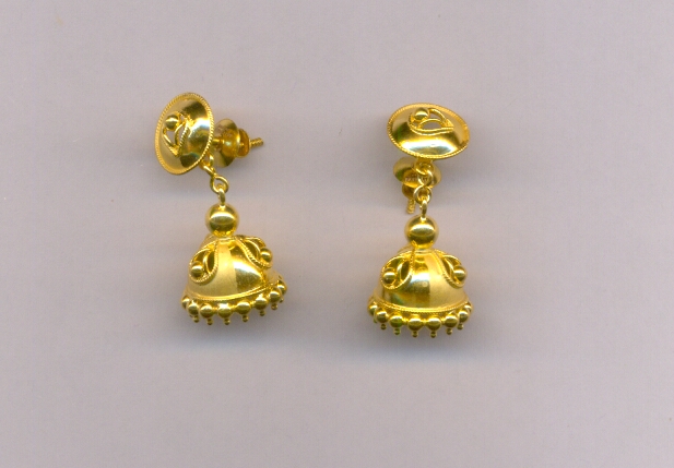 GOLD HANGING CASTING EXCLUSIVE