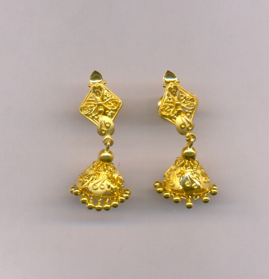 GOLD HANGING CASTING EXCLUSIVE