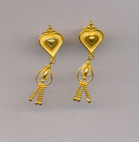 GOLD HANGING CASTING EXCLUSIVE