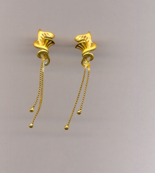 GOLD HANGING CASTING EXCLUSIVE