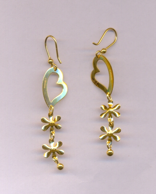 GOLD HANGING CASTING EXCLUSIVE