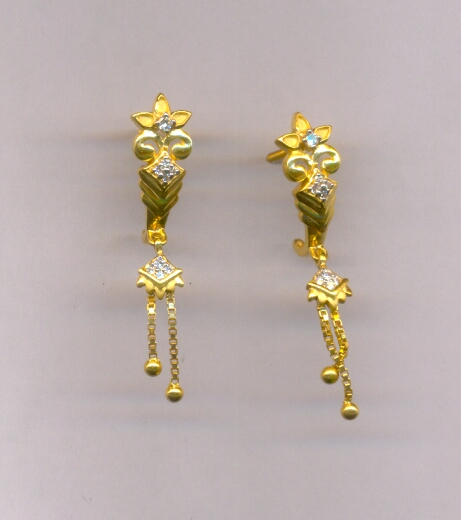 GOLD HANGING CASTING EXCLUSIVE