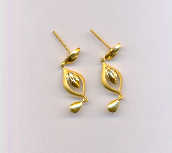 GOLD HANGING CASTING EXCLUSIVE