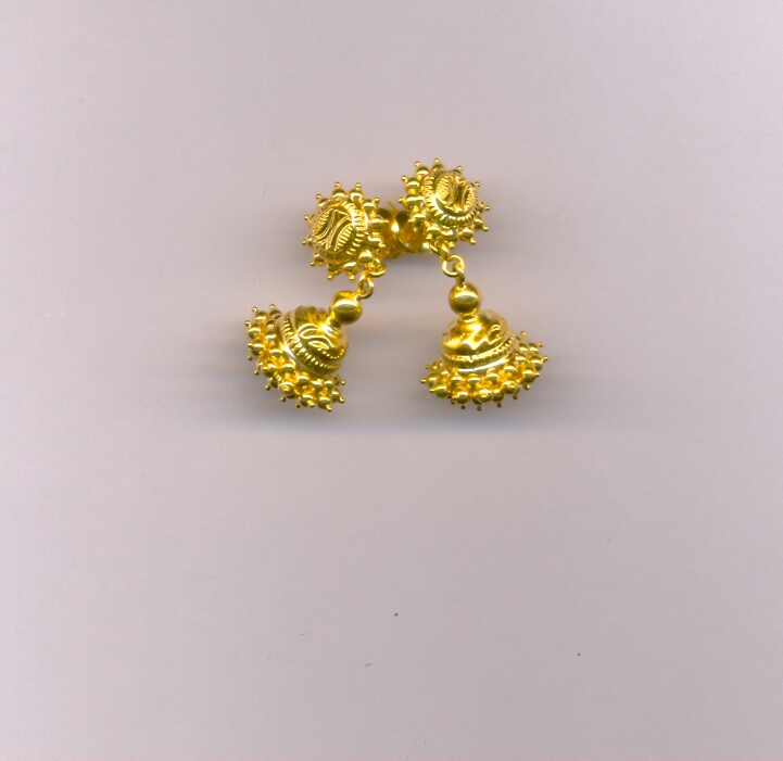GOLD HANGING CASTING EXCLUSIVE