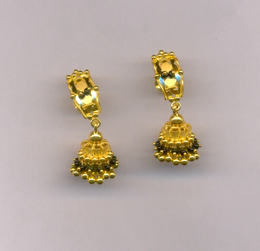 GOLD HANGING CASTING EXCLUSIVE