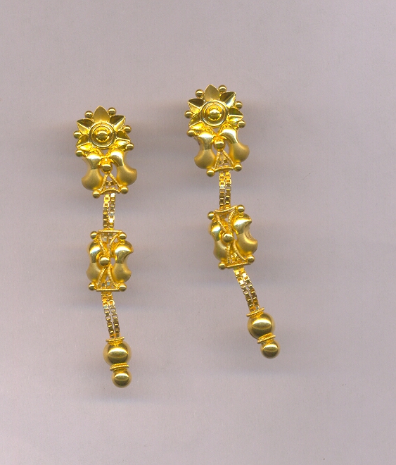 GOLD HANGING CASTING EXCLUSIVE