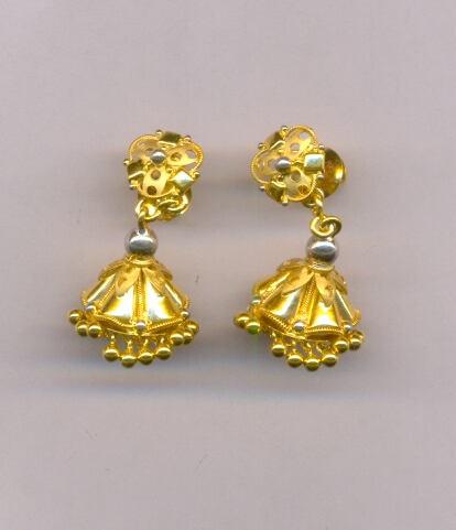 GOLD HANGING CASTING EXCLUSIVE