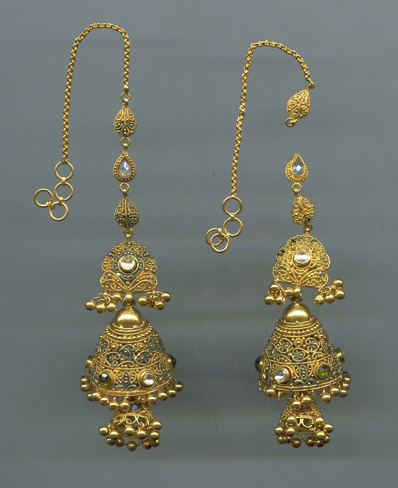 GOLD HANGING DESIGNER EXCLUSIVE