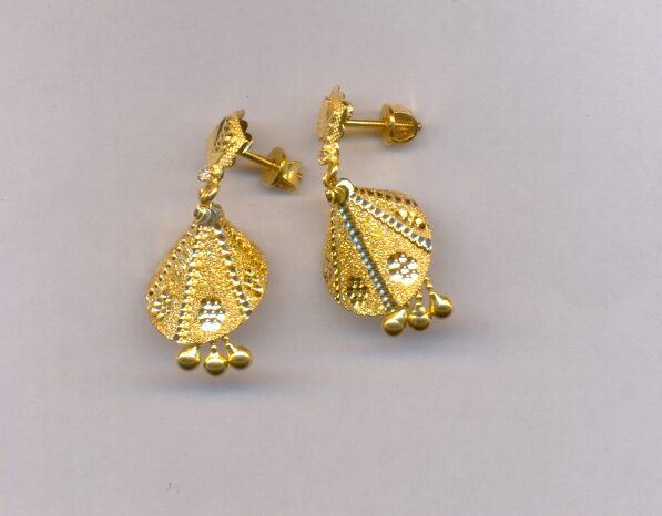 GOLD HANGING PLAIN FANCY