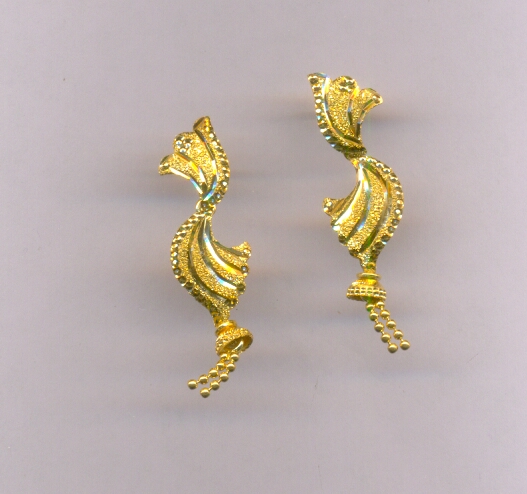 GOLD HANGING PLAIN FANCY