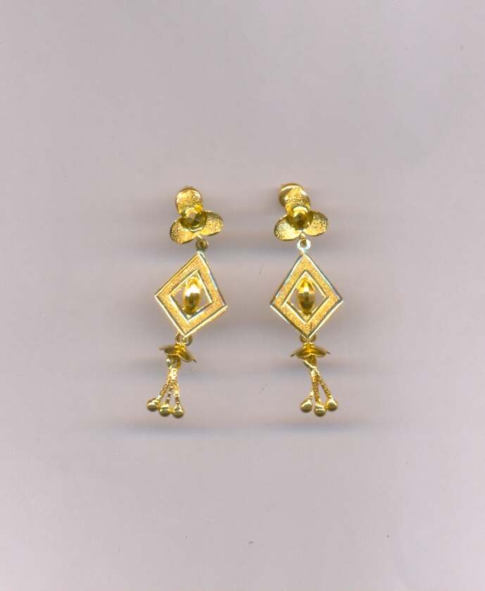 GOLD HANGING PLAIN FANCY