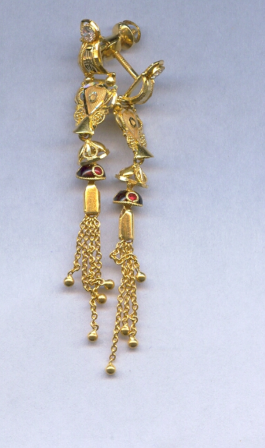 GOLD HANGING PLAIN FANCY