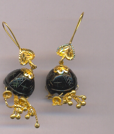 GOLD HANGING PLAIN FANCY