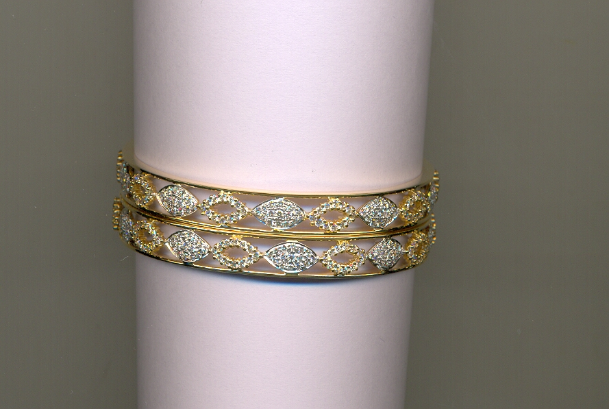 DIAMOND BANGLE