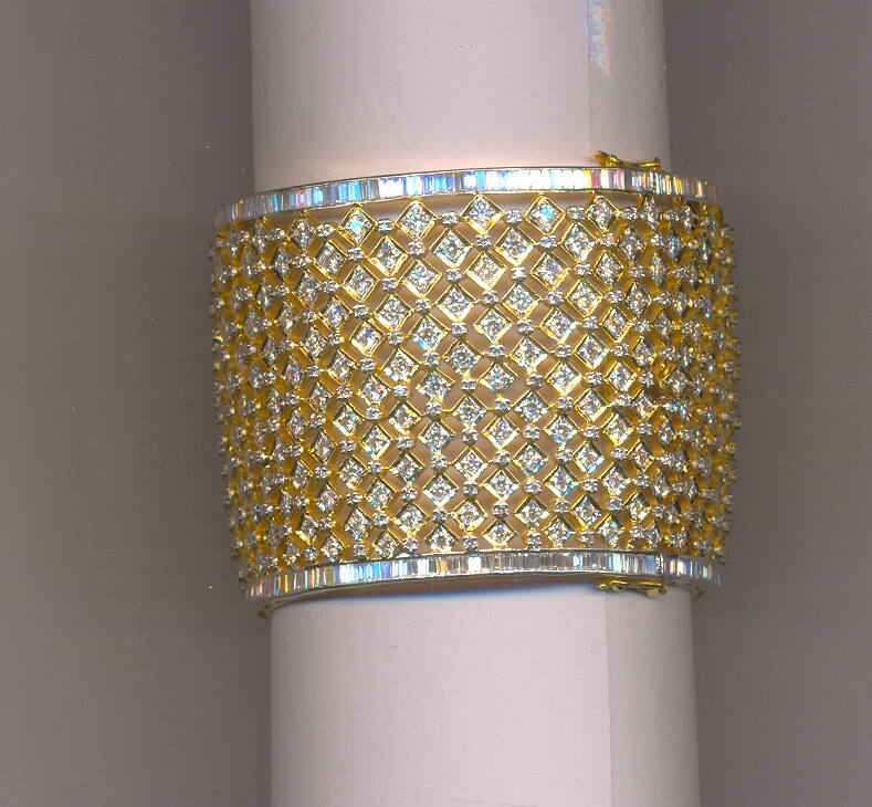 DIAMOND BRACELET