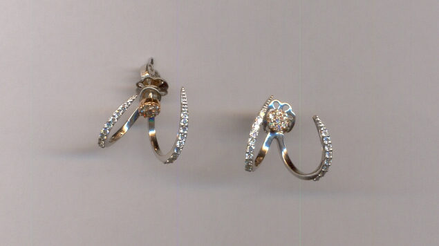 DIAMOND EARRING