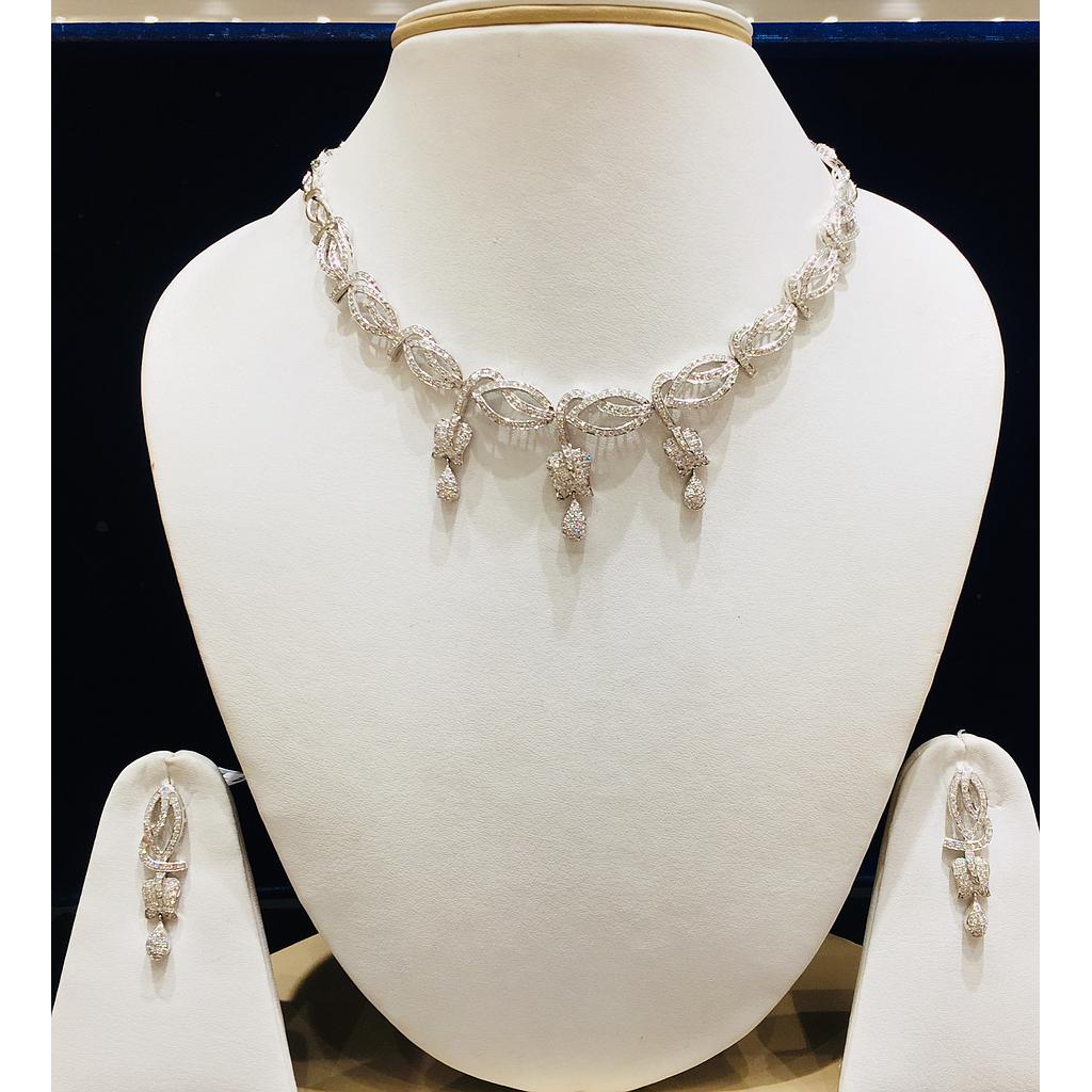 DIAMOND SET