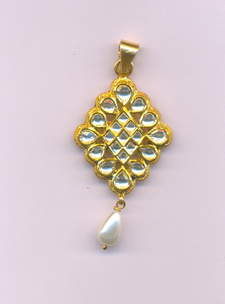 GOLD PENDENT ANTIQUE FANCY