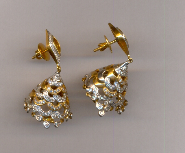 DIAMOND EARHANGING