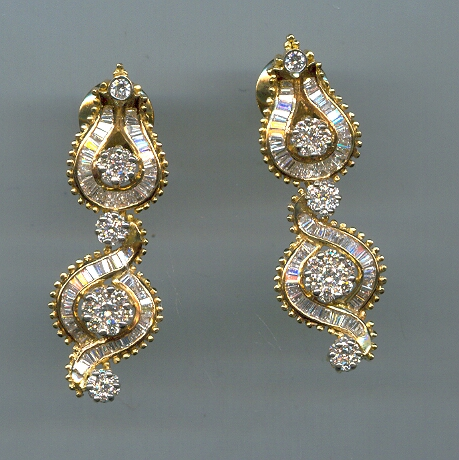 DIAMOND EARHANGING