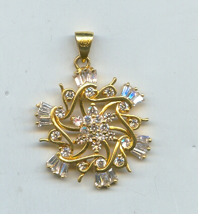 GOLD PENDENT DESIGNER EXCLUSIVE