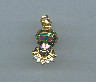 GOLD PENDENT DESIGNER EXCLUSIVE