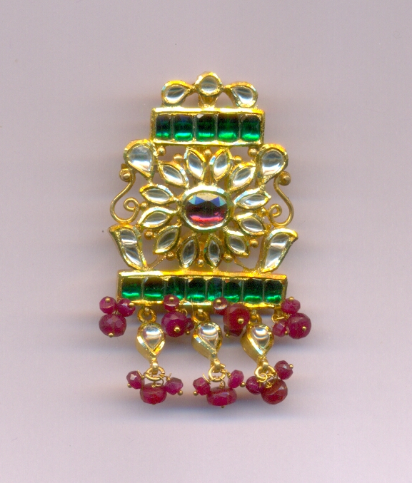GOLD PENDENT KUNDAN EXCLUSIVE