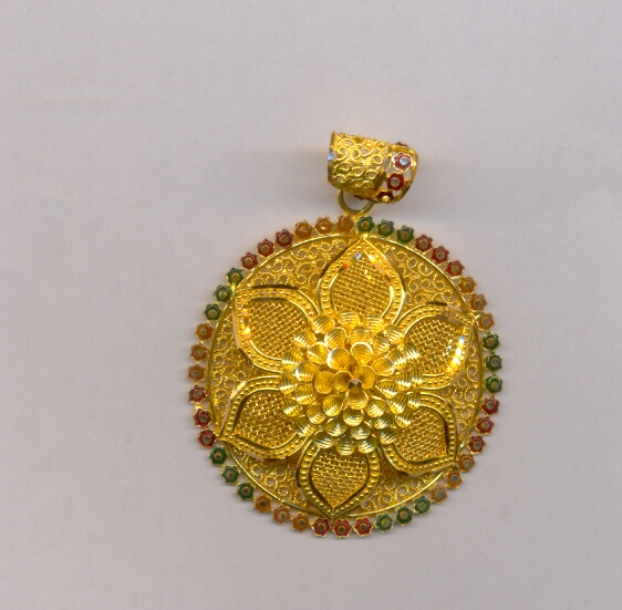 GOLD PENDENT PLAIN EXCLUSIVE
