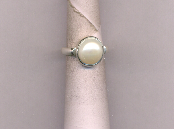 GOLD PENDENT PLAIN FANCY