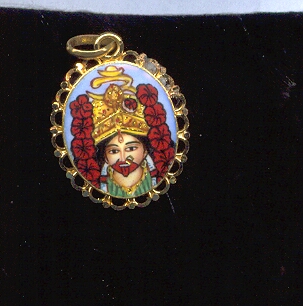 GOLD PENDENT PLAIN FANCY