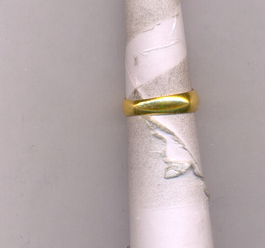 GOLD RING