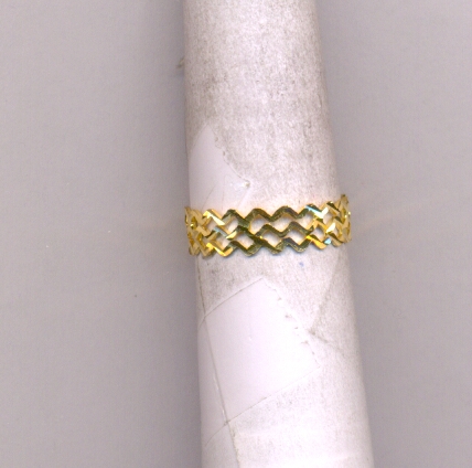 GOLD RING