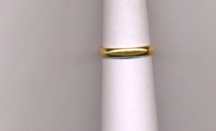 GOLD RING