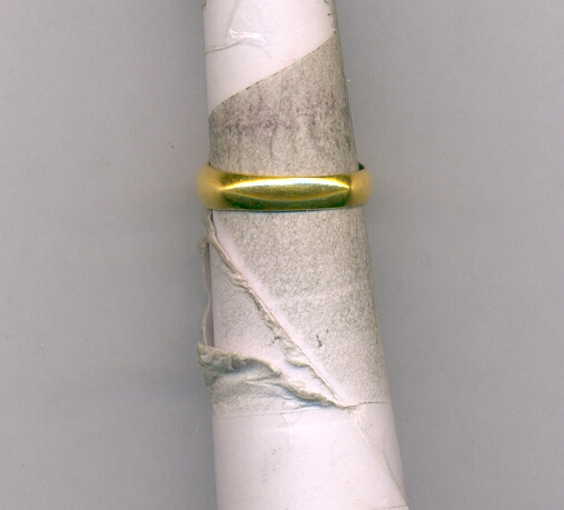 GOLD RING