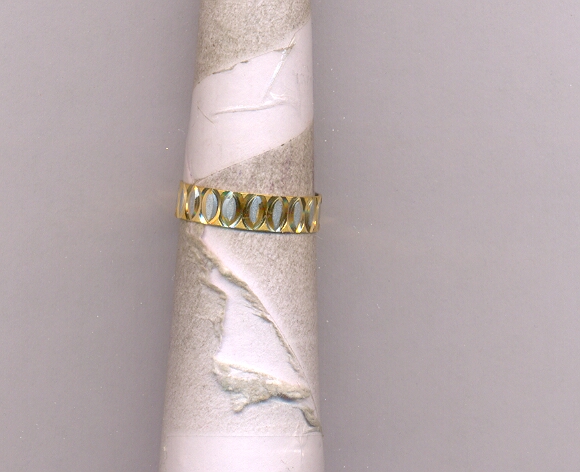 GOLD RING