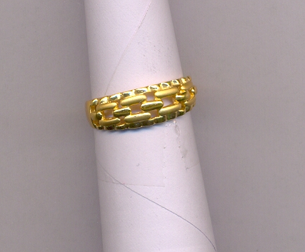 GOLD RING