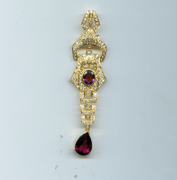 DIAMOND PENDENT