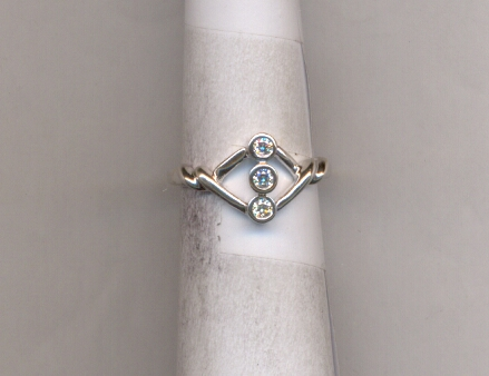 DIAMOND RING LADIES