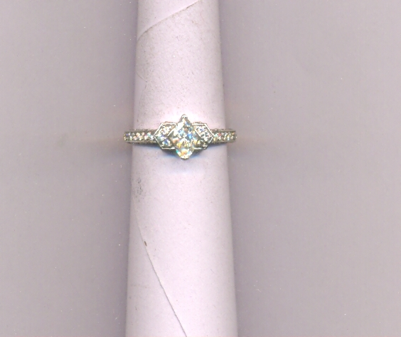DIAMOND RING LADIES