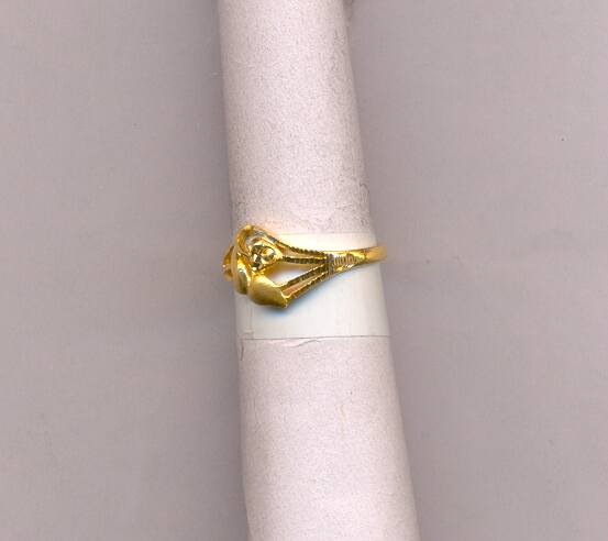 GOLD RING LADIES CASTING
