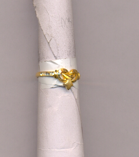 GOLD RING LADIES CASTING