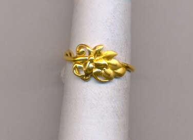 GOLD RING LADIES CASTING EXCLUSIVE