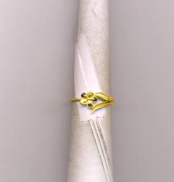 GOLD RING LADIES CASTING EXCLUSIVE