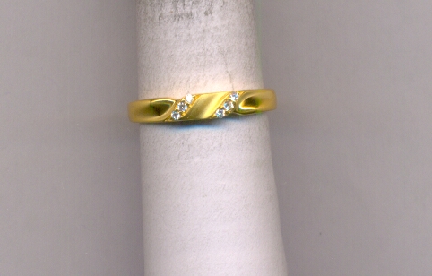 GOLD RING LADIES CASTING EXCLUSIVE
