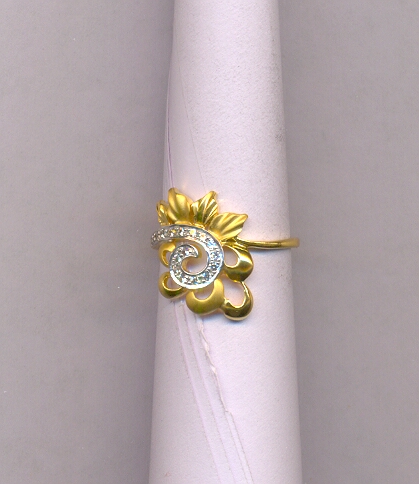 GOLD RING LADIES CASTING EXCLUSIVE